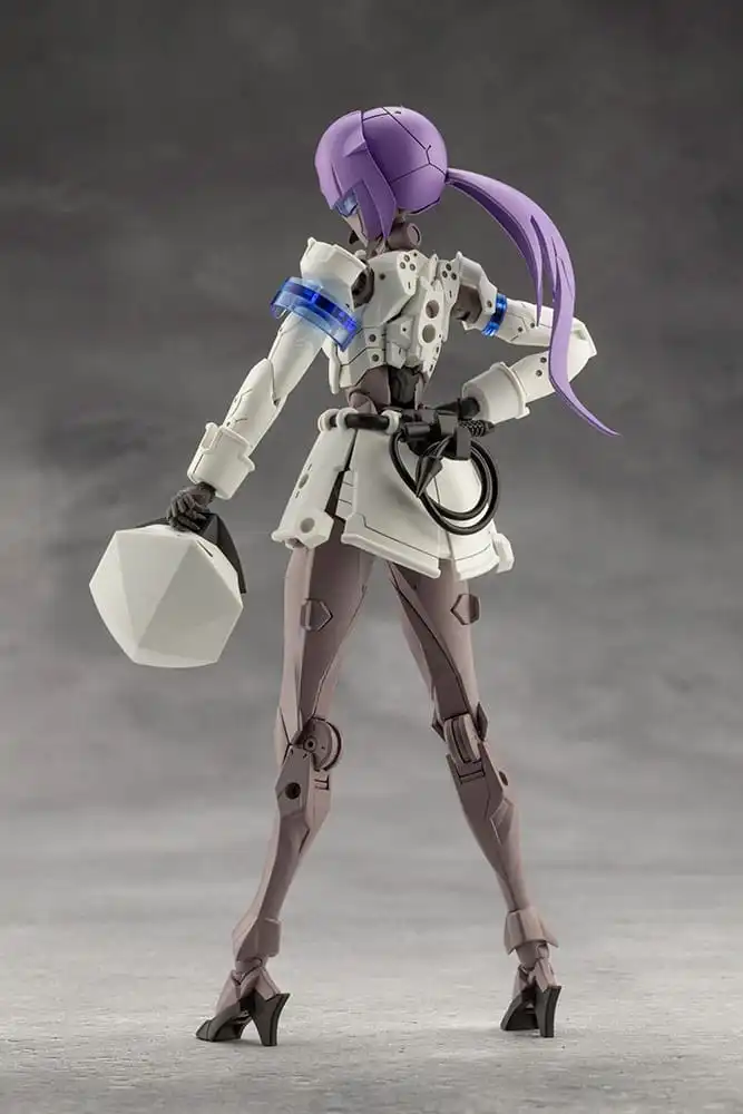 Megalomaria Unlimited Universe Plastic Model Kit Vanguard Leader 16 cm